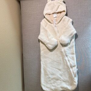 FAO Schwarz Cream Hooded Footie